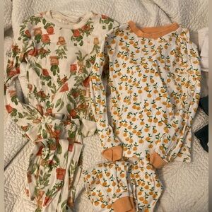 Set of Burt bees pjs
